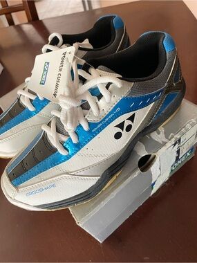 Yonex SHB-45 (or Yonex Power Cushion 45) Badminton Women 6